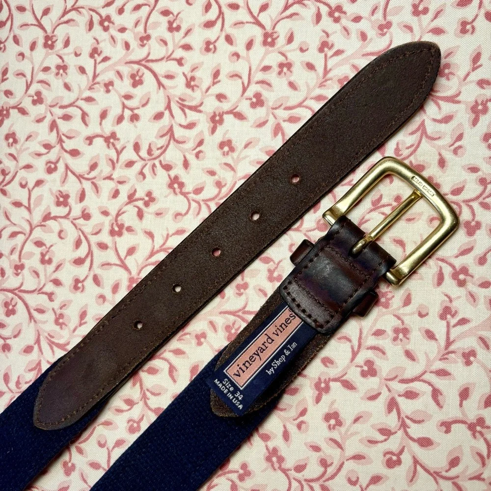 Vineyard Vines brown leather